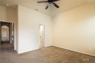 Building Photo - 514 Creekside Cir