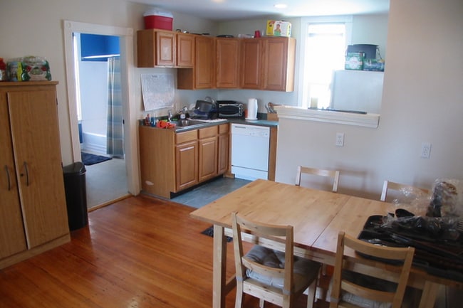 Building Photo - 2.0 bedroom in Somerville Massachusetts 02143