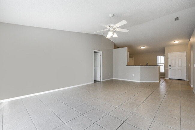 Foto del edificio - 4712 Newbourne Way