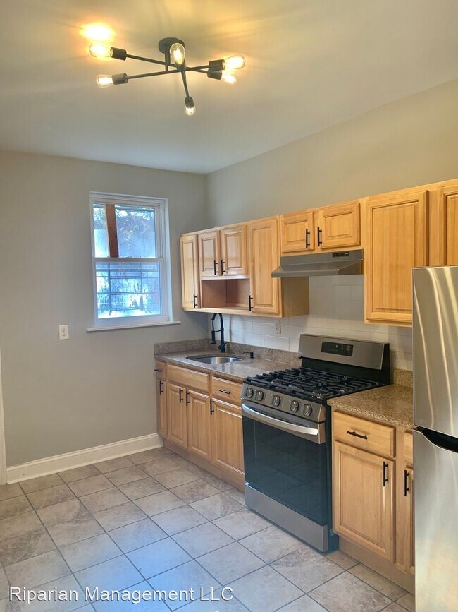 Building Photo - 3 br, 1 bath House - 2215 Ruskin Ave