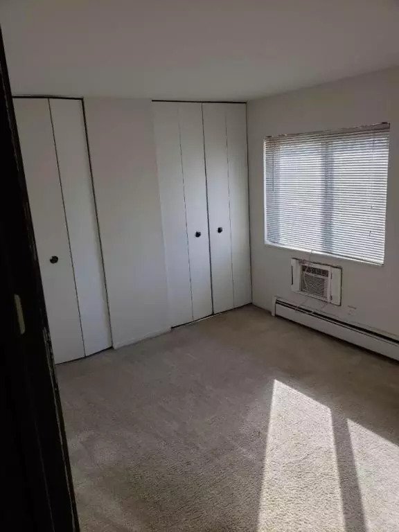 Foto del edificio - 343 W Hawthorne Cir