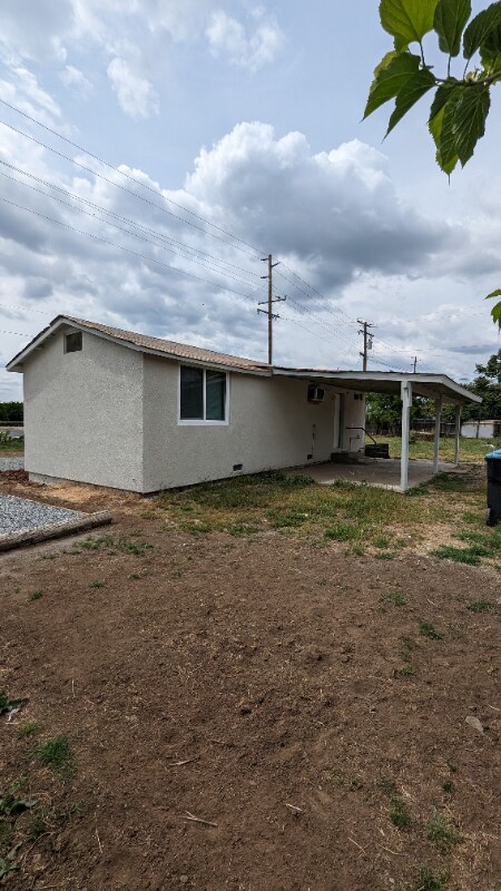 Foto del edificio - 834 S Spruce Rd