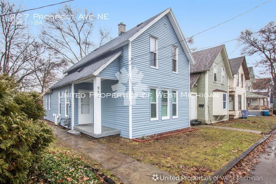 Primary Photo - 927 Prospect Ave NE