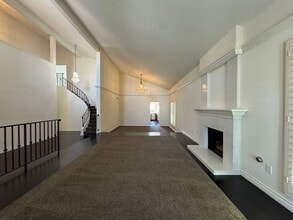 Building Photo - 4925 Regla Ct