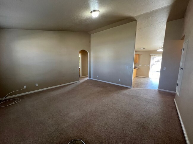 Foto del edificio - 3 bed 2 bath Single Family Home in Cedar W...