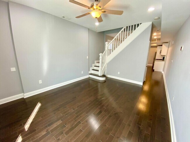 Foto del edificio - Stunning 2bed/3.5ba Highlandtown Home - Re...