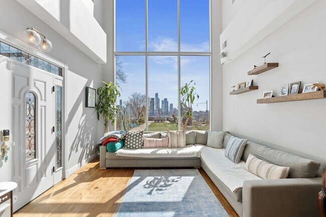 Foto del edificio - 438 Gregory Ave