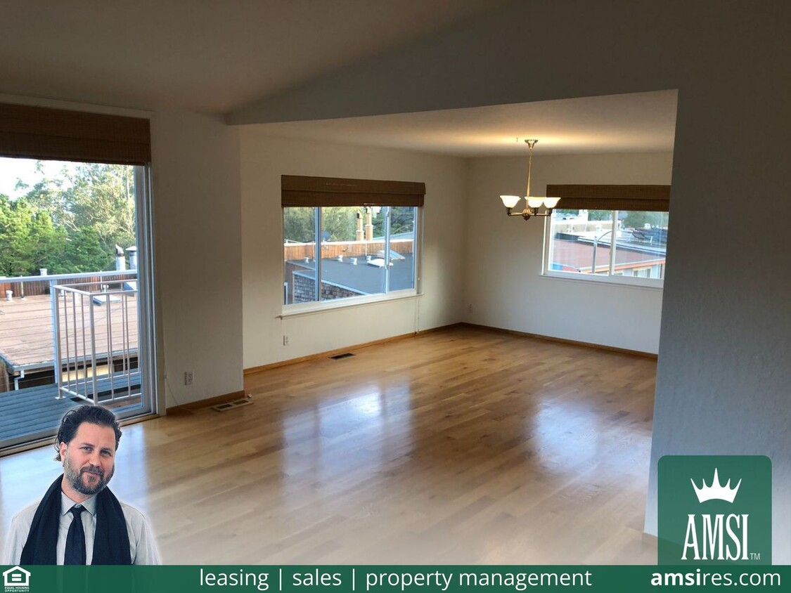 Primary Photo - Huge and bright top floor 3 bedroom flat w...