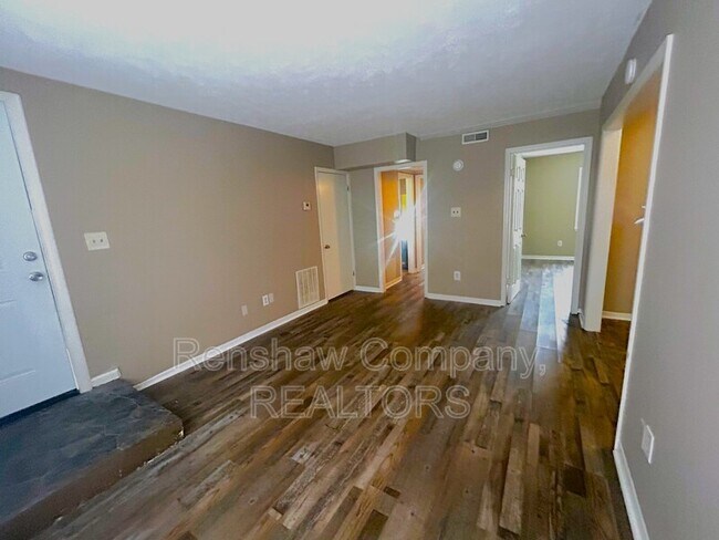 Foto del edificio - 276 Greenfield Dr