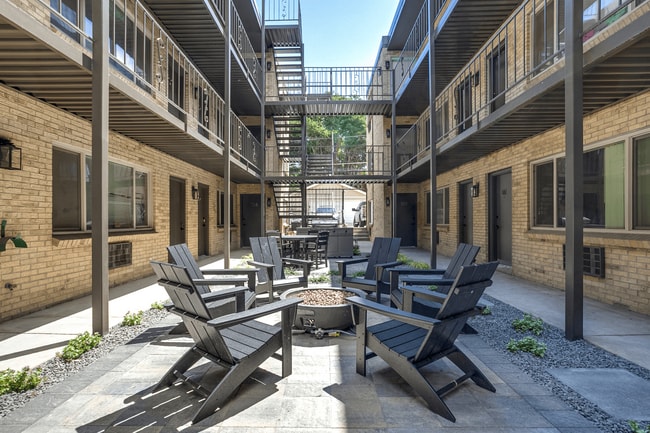 Building Photo - Orea Apartments