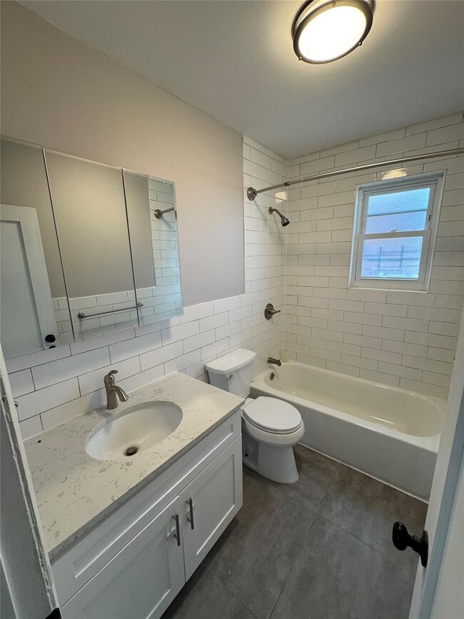 Foto del edificio - 6015 Fieldston Rd