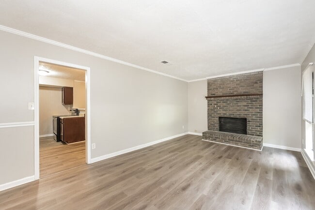 Building Photo - 123 Sir Gregory Manor NW