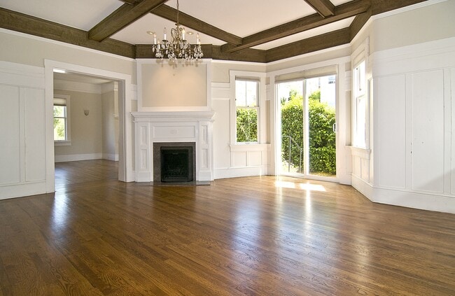 Building Photo - 2901 Scott St