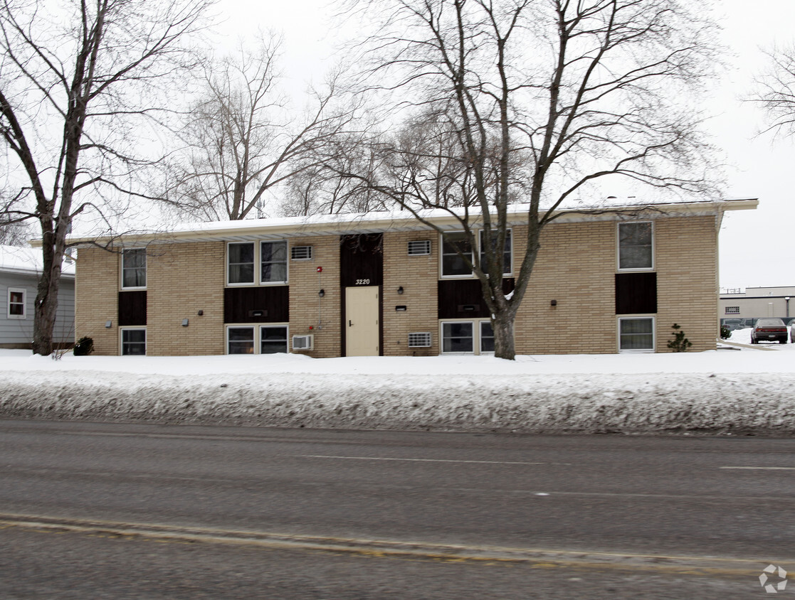 Building Photo - 3220 8th St N