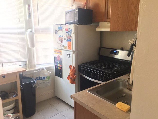 Foto del edificio - 45 Englewood Ave