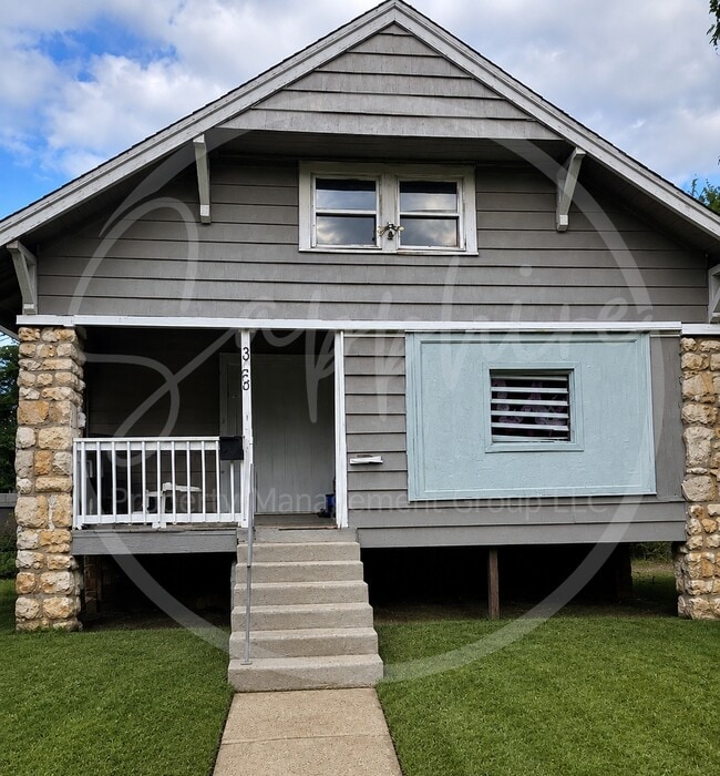 Building Photo - 5505 Woodland Ave