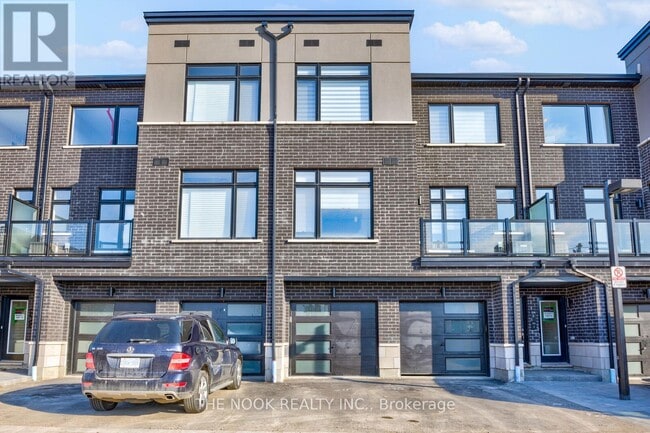 Building Photo - 2550 Castlegate Crossing