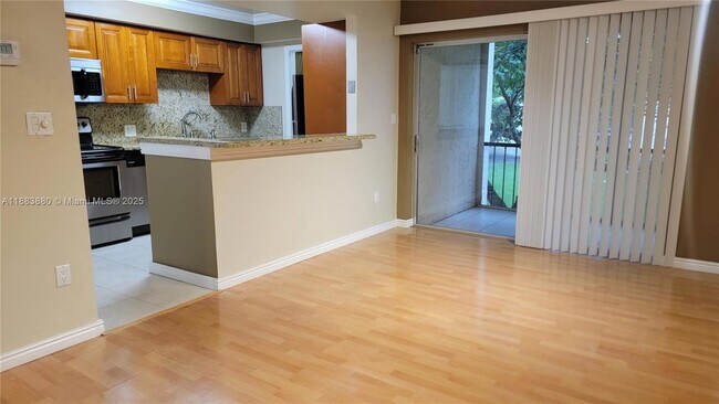 Foto del edificio - 8401 SW 107th Ave