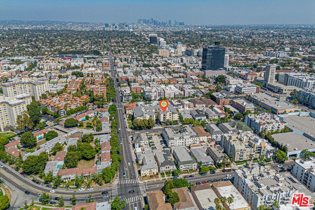 Foto del edificio - 600 Ridgeley Dr