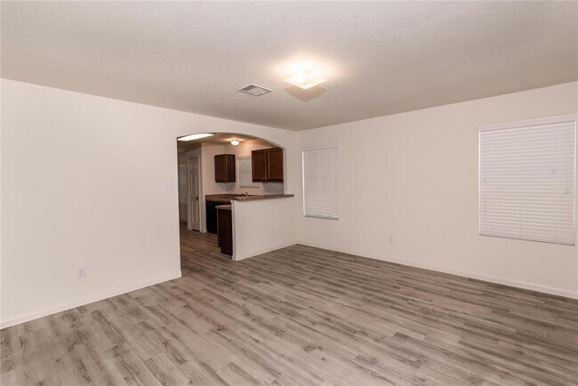 Building Photo - 5742 Post Oak Manor Dr
