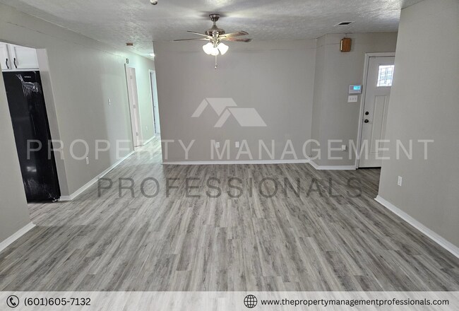 Foto del edificio - 2814 Smith Robinson St