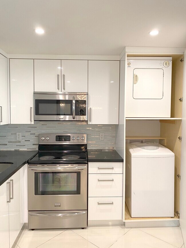 Foto del edificio - 700 SE 2nd Ave