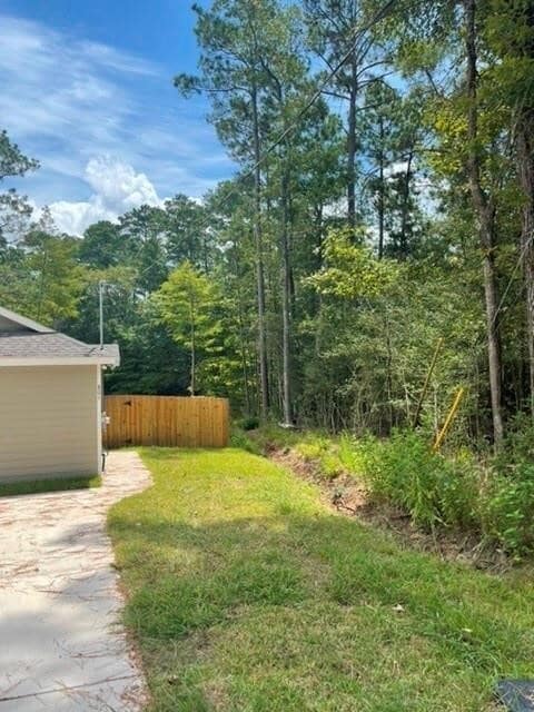 Building Photo - 801 Crystal River