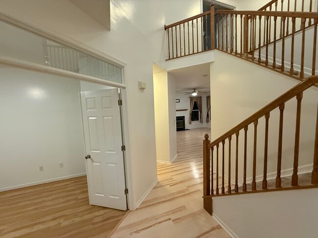 Building Photo - 54 Runkle Dr