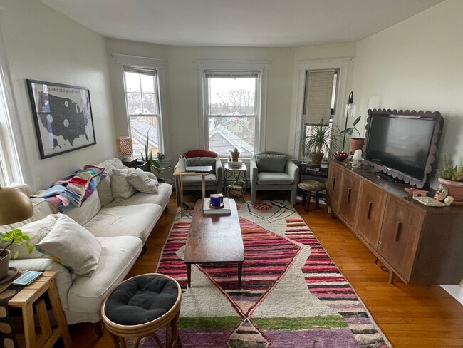 Foto del edificio - 79 Clarendon Ave