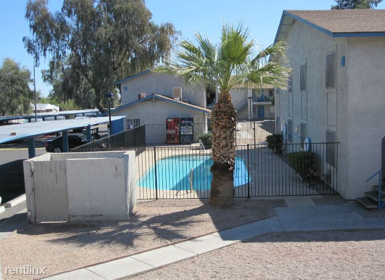 Primary Photo - 3830 W McDowell Rd