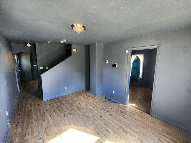 Foto del edificio - 10317 Reno Ave