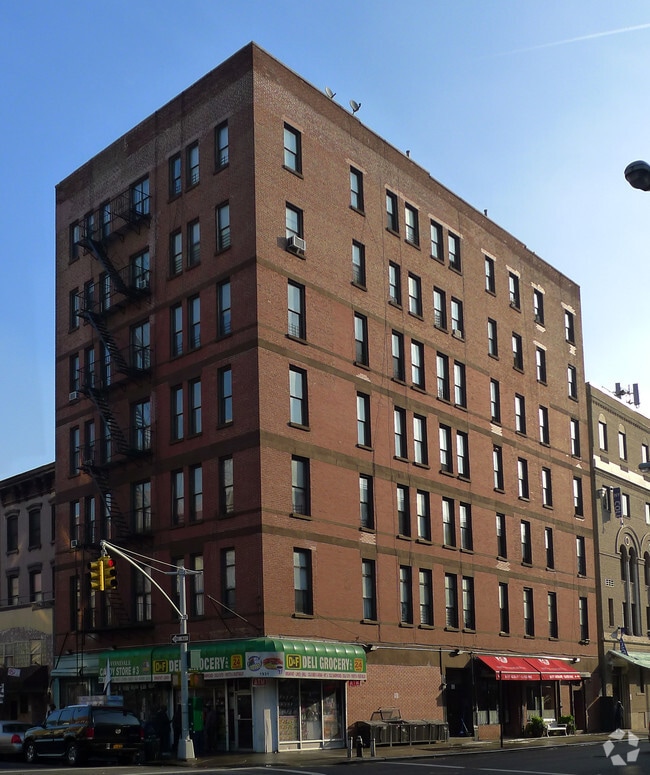 Primary Photo - 1931 Madison Ave