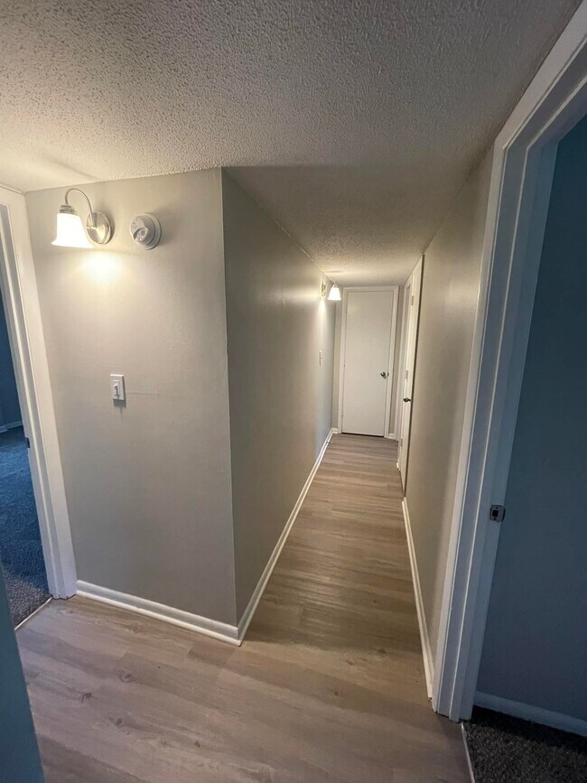 Stonleigh Apartments 1331 Stoneleigh Ct Leavenworth, KS Apartments