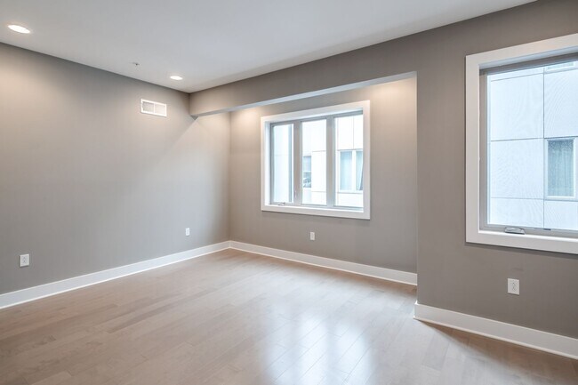 Foto del edificio - Northern Liberties Townhome with Parking