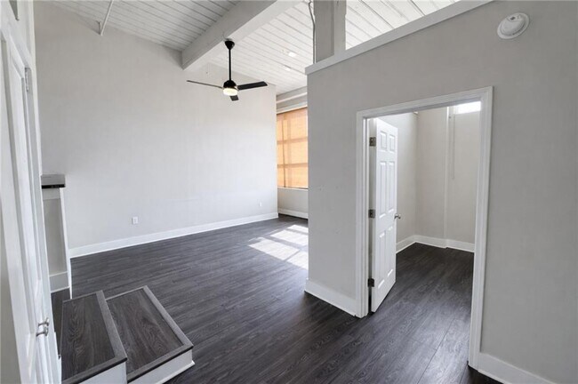 Foto del edificio - 161 Mangum St SW