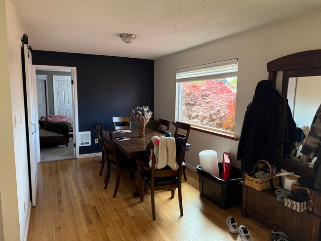Foto del edificio - 1319 N Mullen St