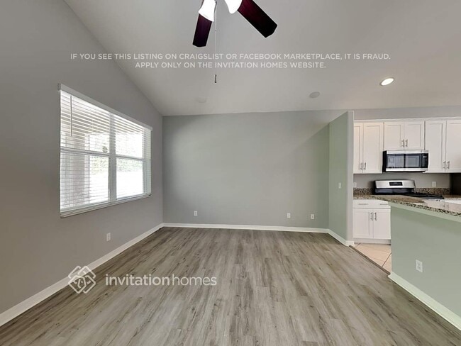 Foto del edificio - 3909 101st Ave E