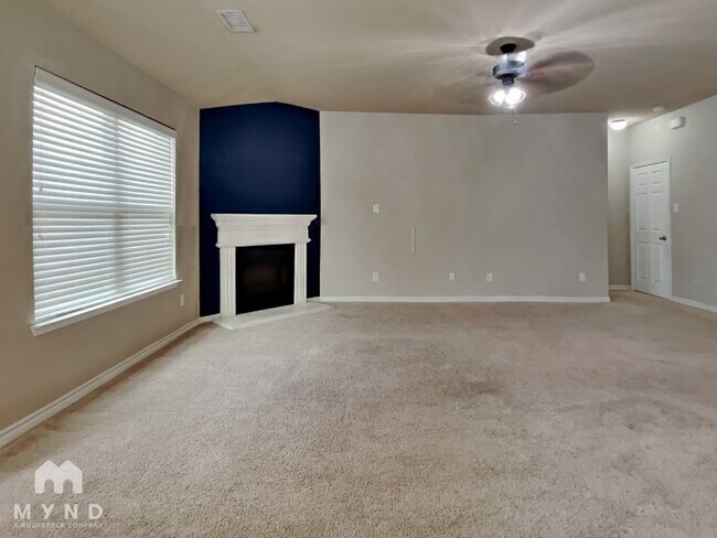 Foto del edificio - 1417 Castle Creek Dr
