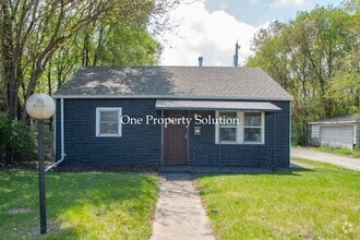 Building Photo - 825 E 14th Ave