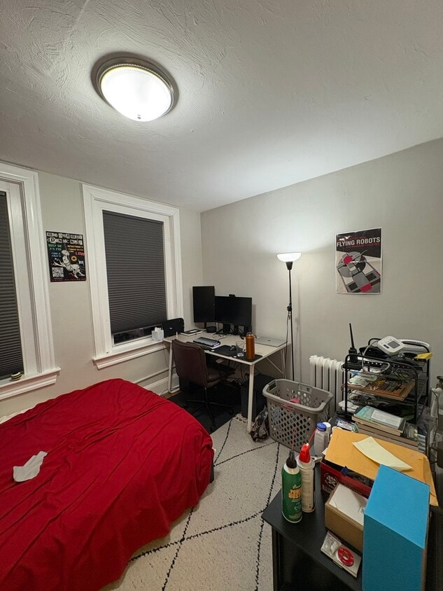 Building Photo - 42B Maple St