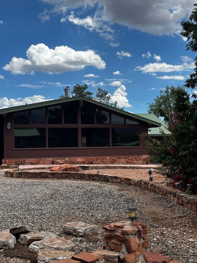 Building Photo - Unfurnished, 1-year long-term rental