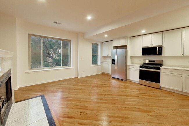 Building Photo - 1301 N Oakley Blvd