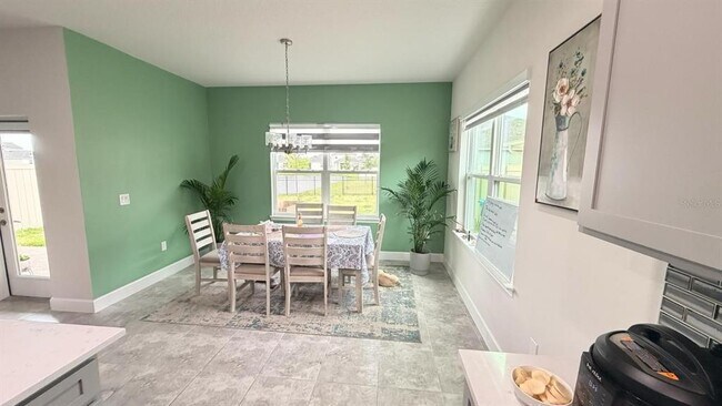 Foto del edificio - 1046 Grantham Ln