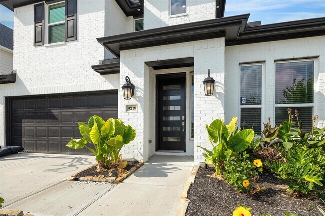 Foto del edificio - 9219 Edgeberry Dr