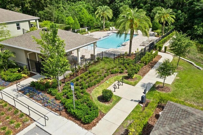 Building Photo - 5593 Galloping Dr