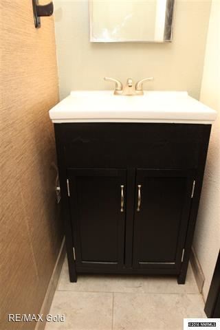 Foto del edificio - 2 br, 1.5 bath House - 13958 Lear Blvd.