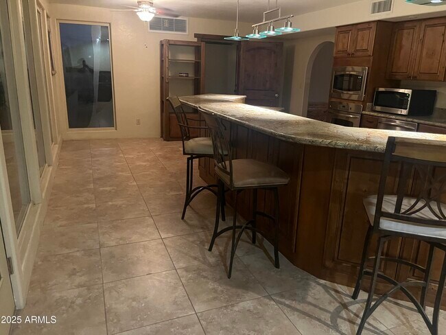 Foto del edificio - 7220 E Sweetwater Ave