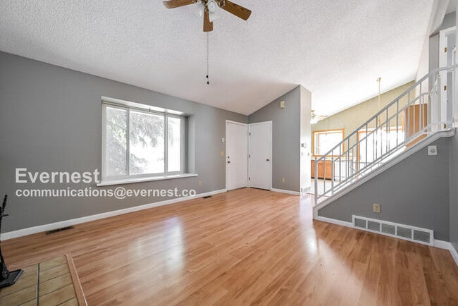Building Photo - 3904 S Espana St
