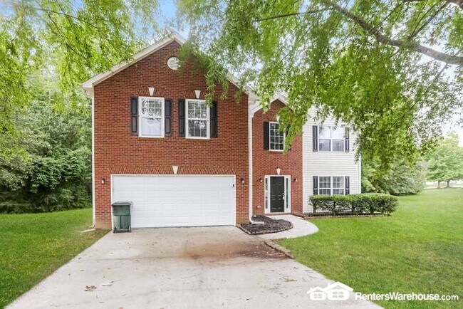 Building Photo - Executive Home in Loganville Cul-De-Sac