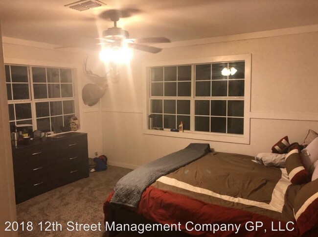 Foto del edificio - 4 br, 2 bath House - 1609 Sylvan Dr